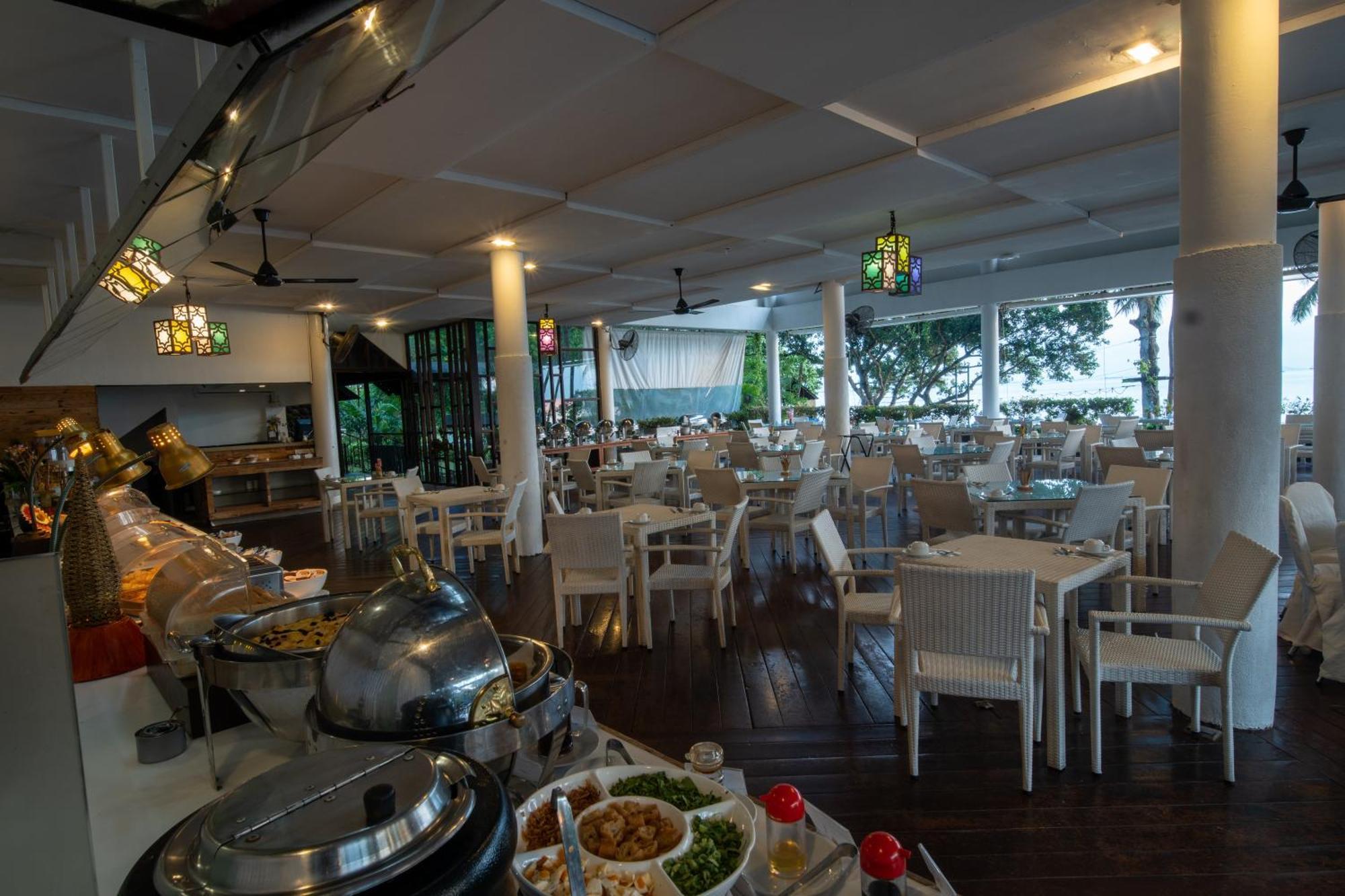 Turi Beach Resort Nongsa Extérieur photo