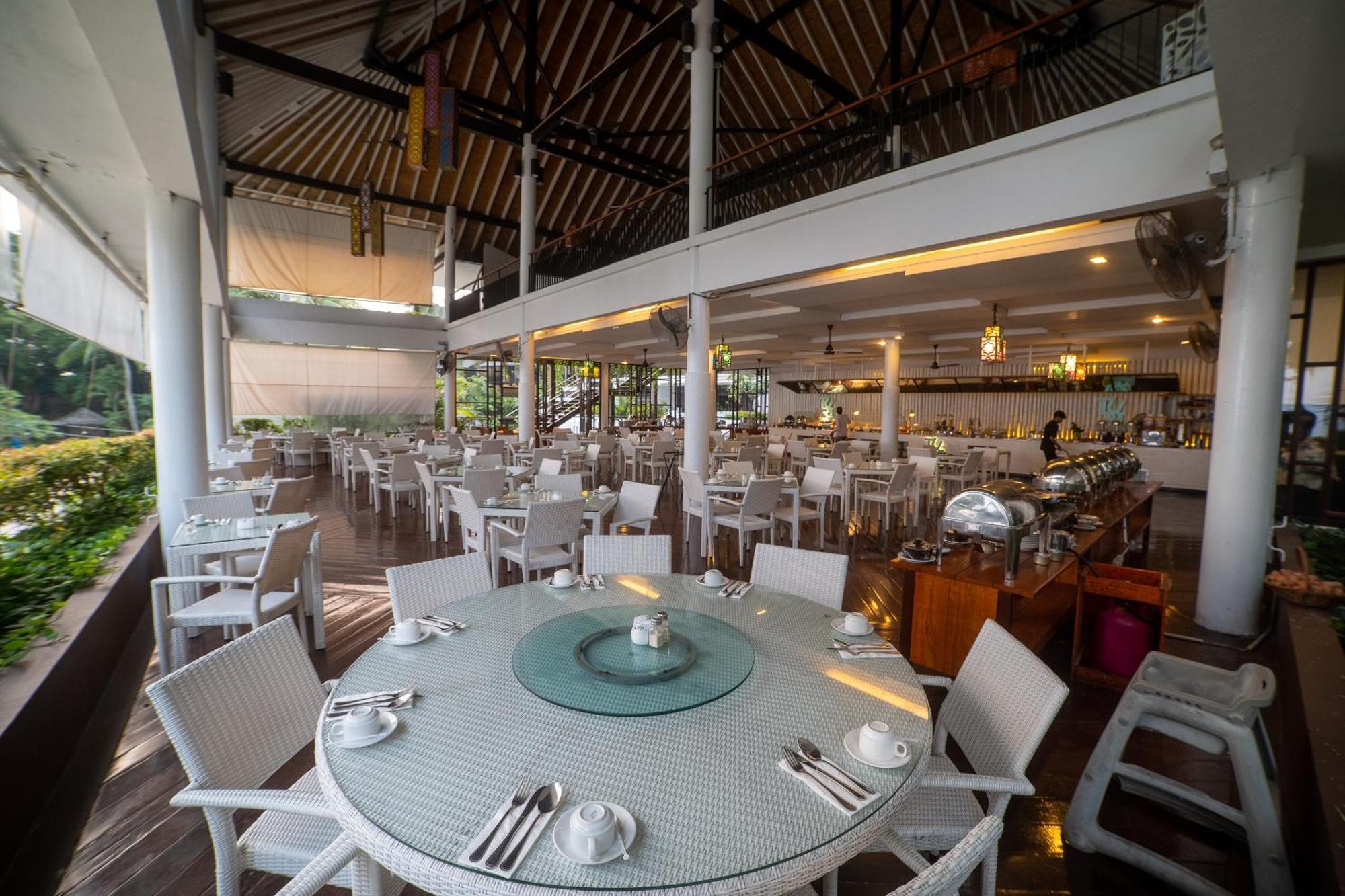 Turi Beach Resort Nongsa Extérieur photo